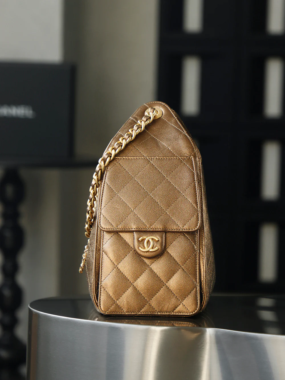 Chanel 25c Hippie Hobo Retro Gold Trumpet Gold Buckle