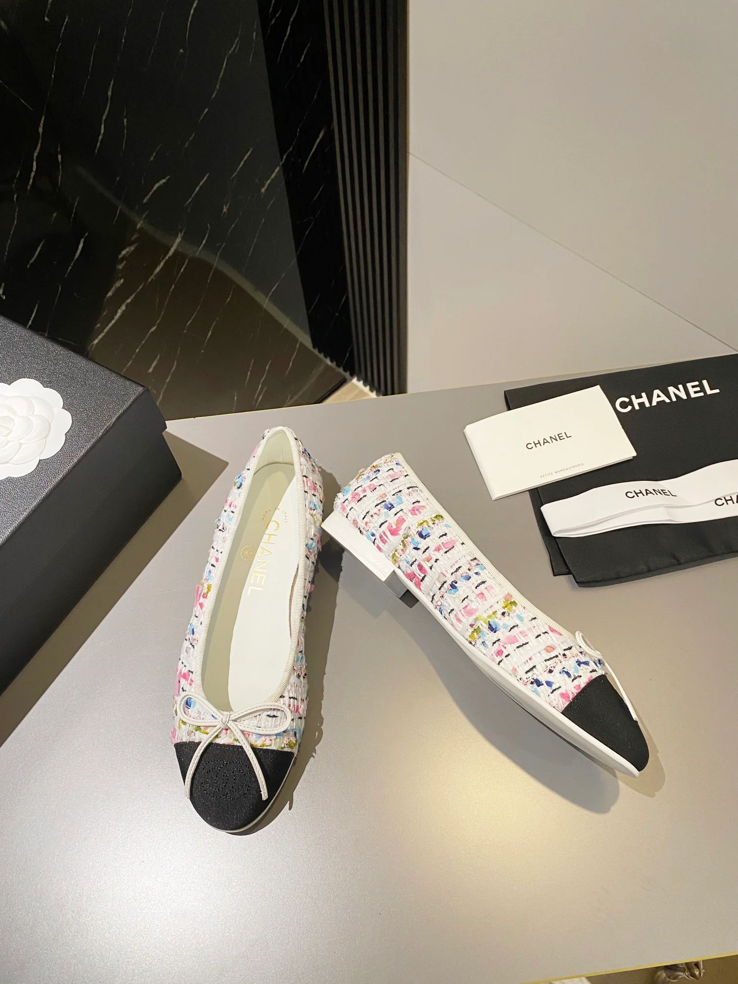 Новинка сезона осень/зима 2023 от Chanel - балетки.