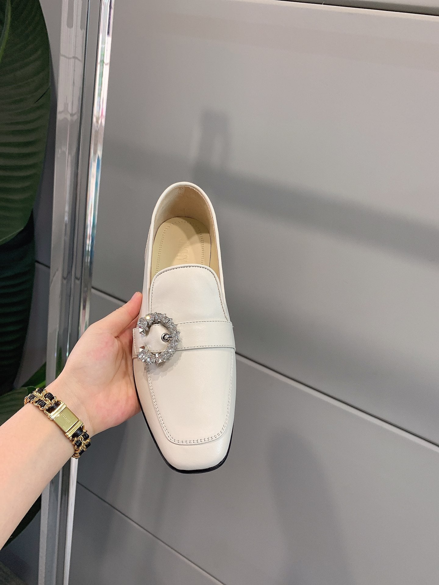 Лоферы Jimmy с пряжкой и стразами - 1 шт.