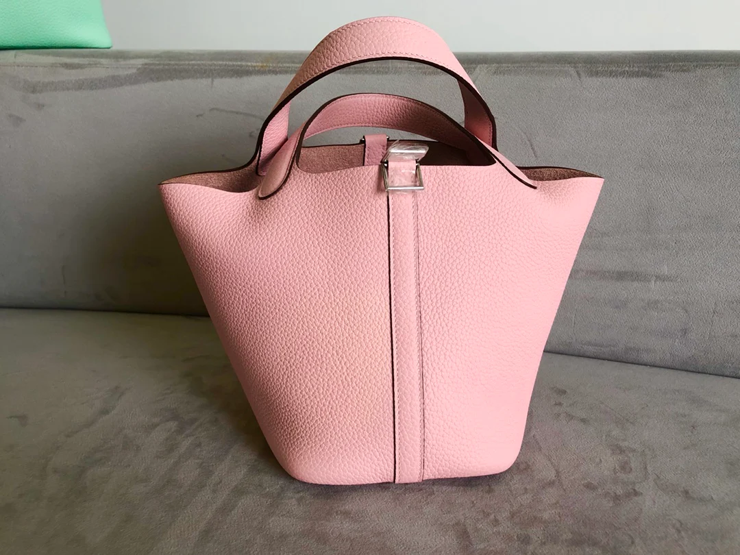 hermes-picotin-18-tc-3q-sakura-pink-silver-button