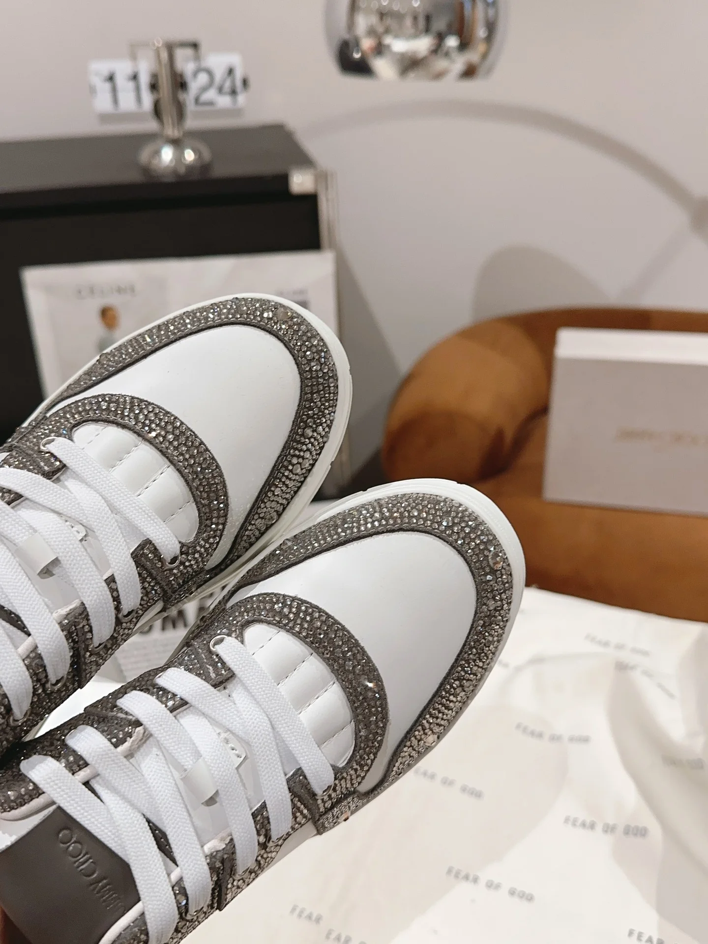 Jimmy - Новинка 2023 года - Повседневная обувь - Белая обувь со стразами