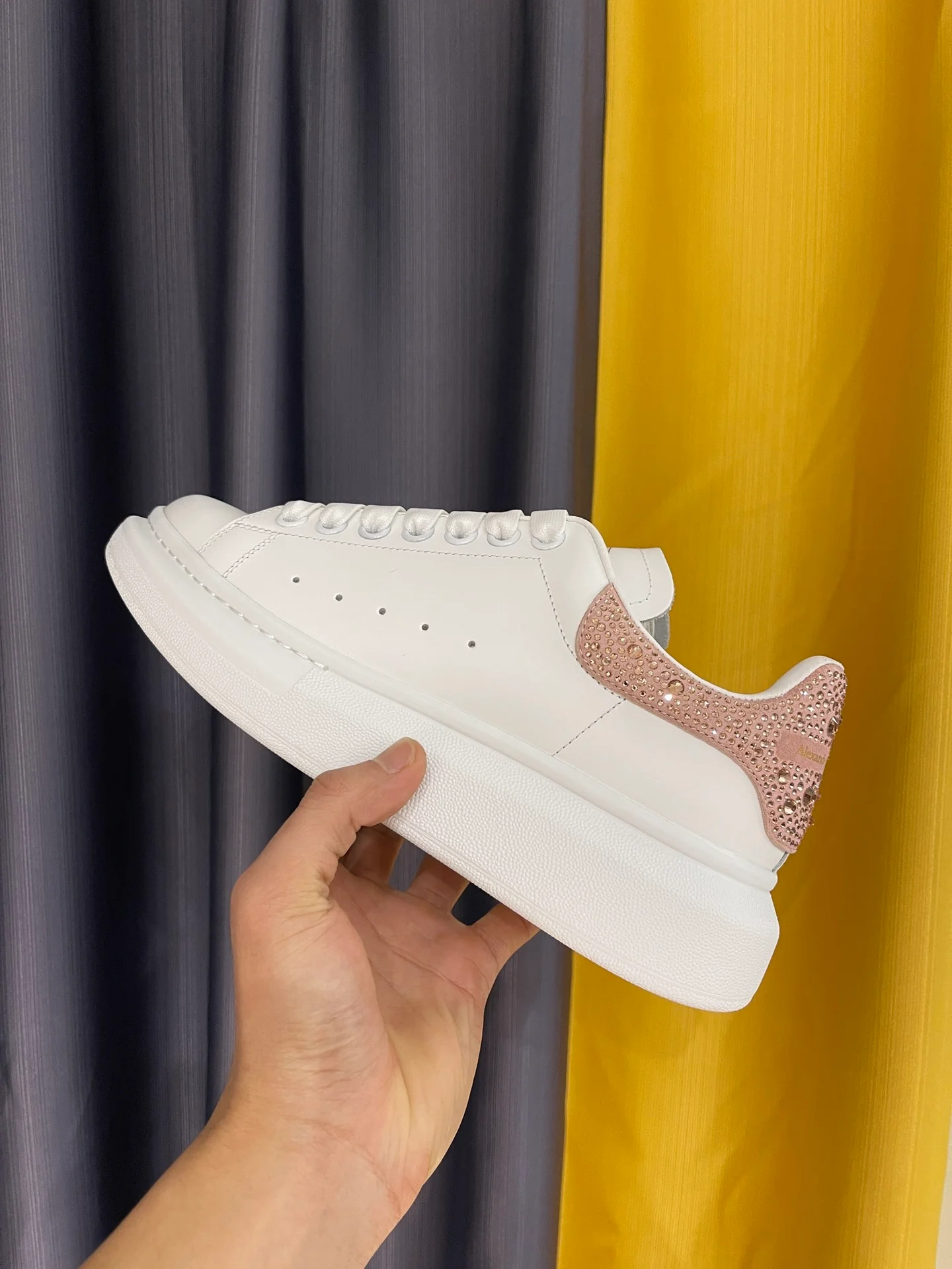 Классические белые кроссовки McQueen - унисекс - полностью белая кожа - овечья шерсть - премиум-издание