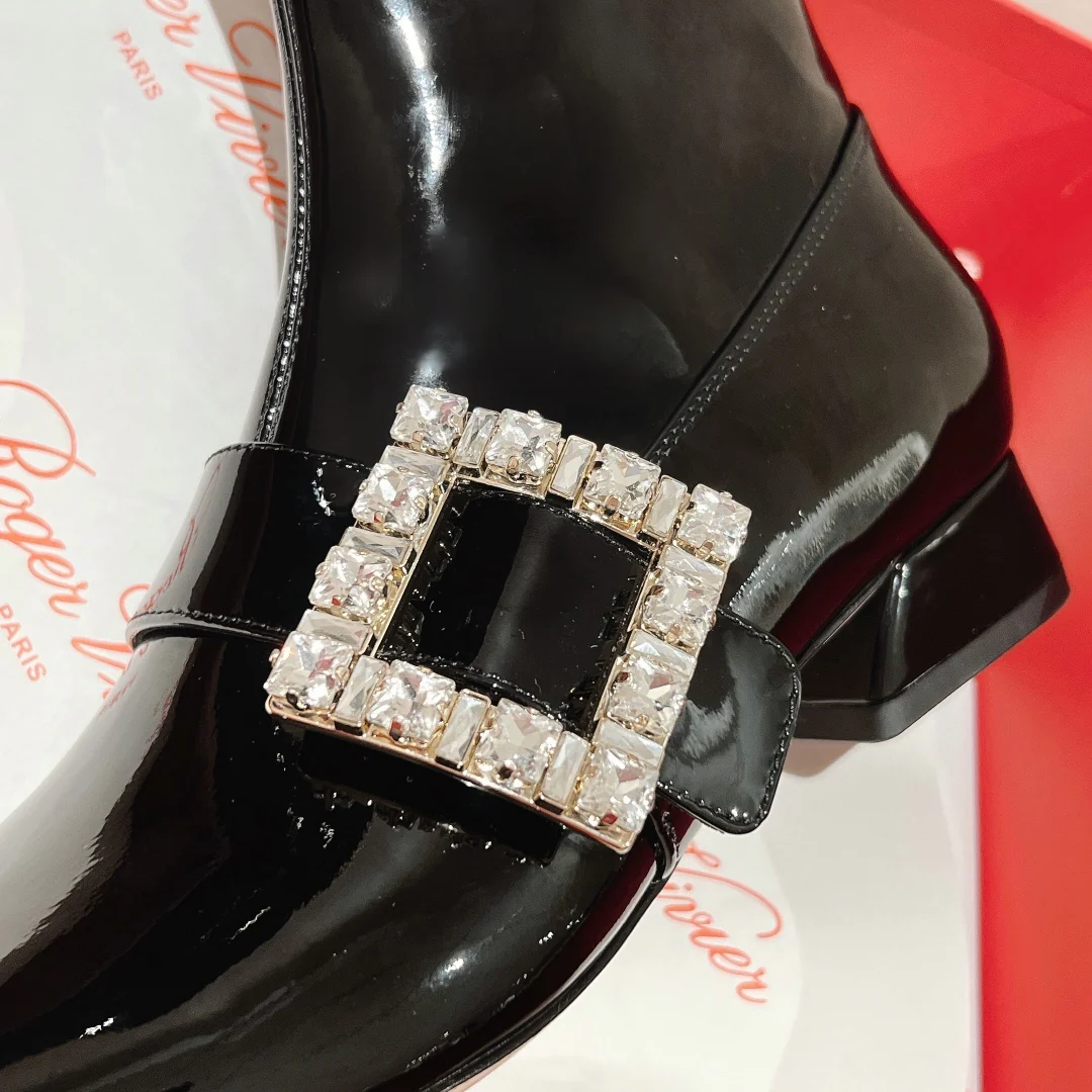 Ботильоны RV Shoes из лакированной кожи с пряжкой и стразами - со стразами Swarovski