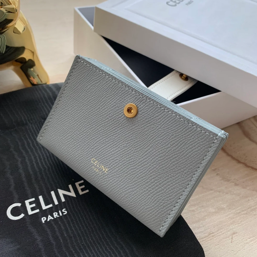 Celine 粒面牛皮风琴卡包