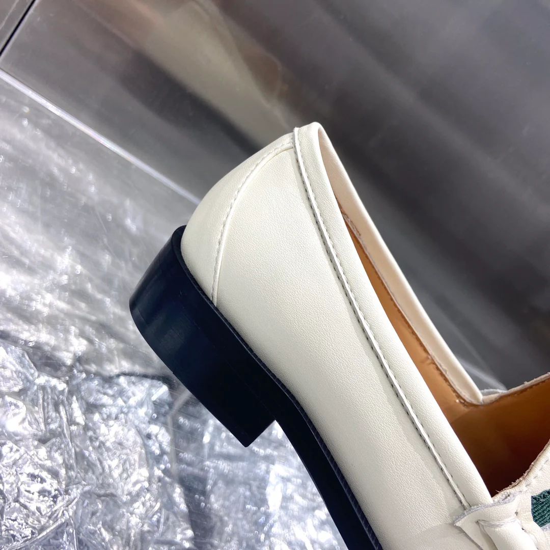 Лоферы Gucci в стиле ретро с квадратным носком