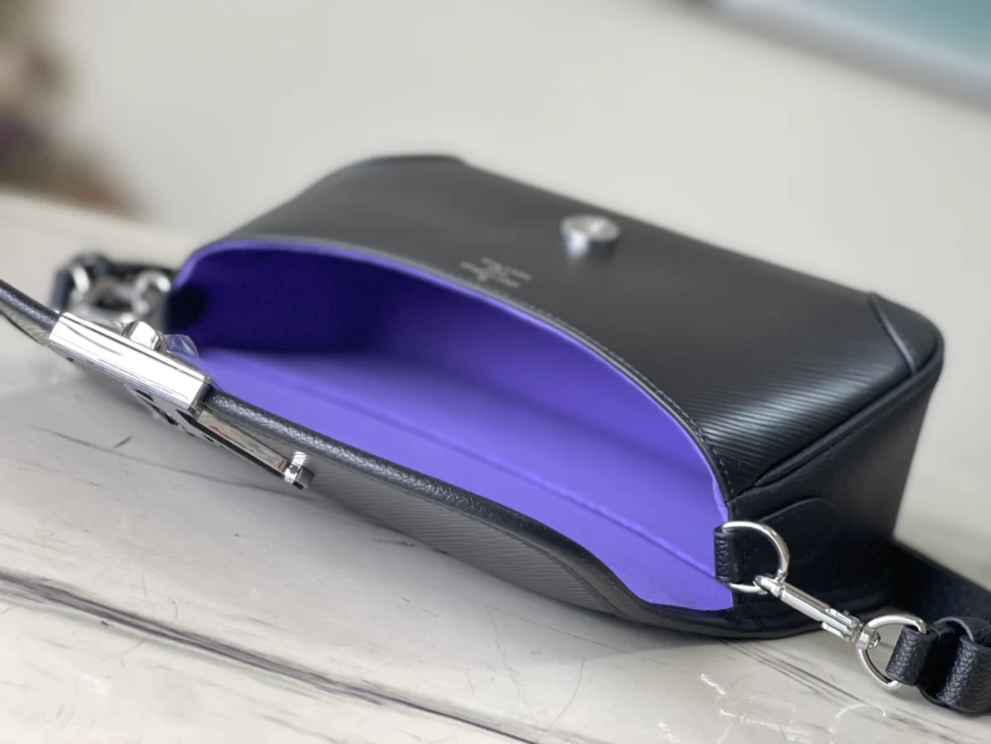 m59386-LV-Сумка через плечо Buci из зернистой кожи Epi-Черная