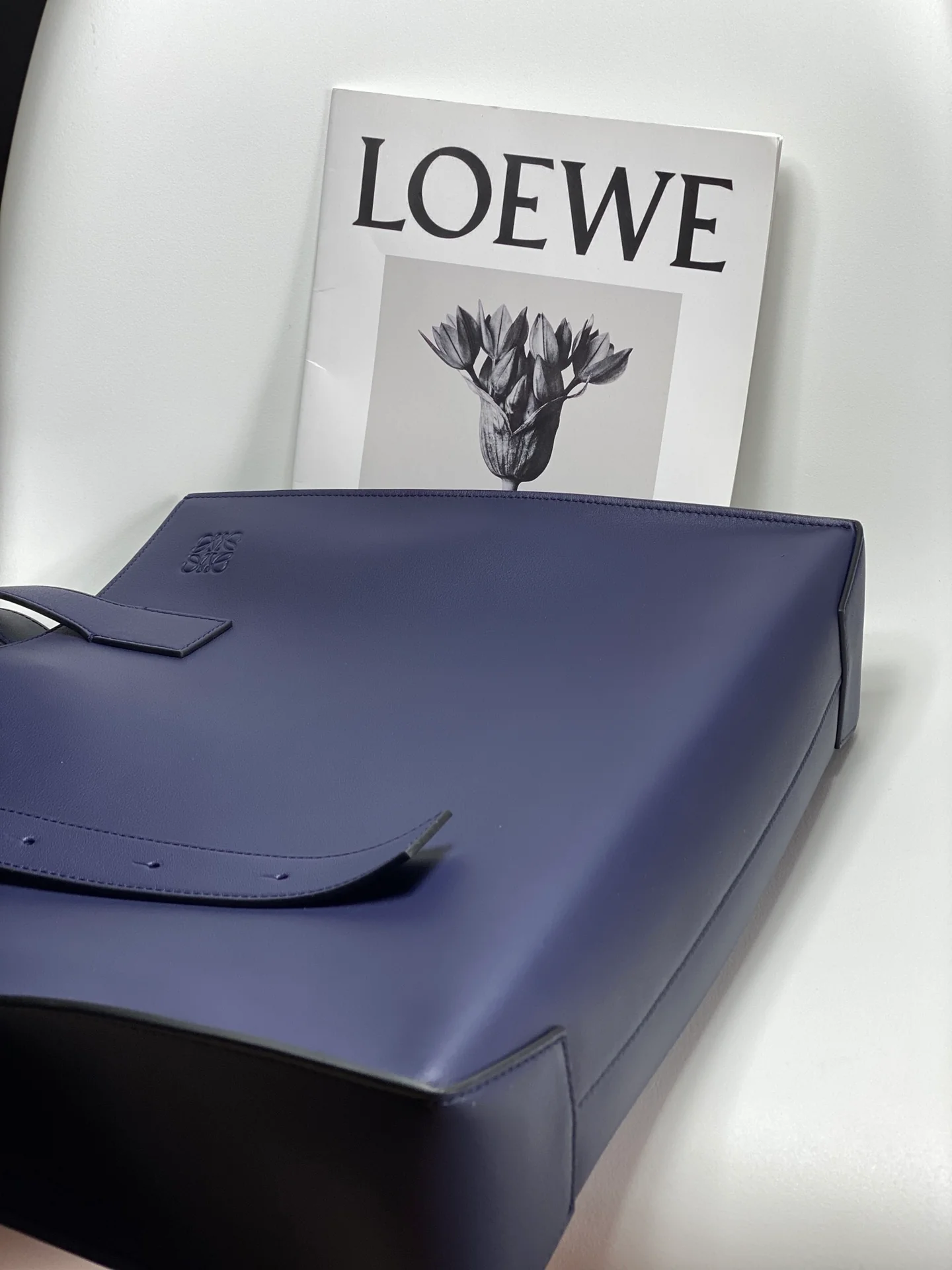 Сумка-тоут Loewe с горизонтальной пряжкой-1