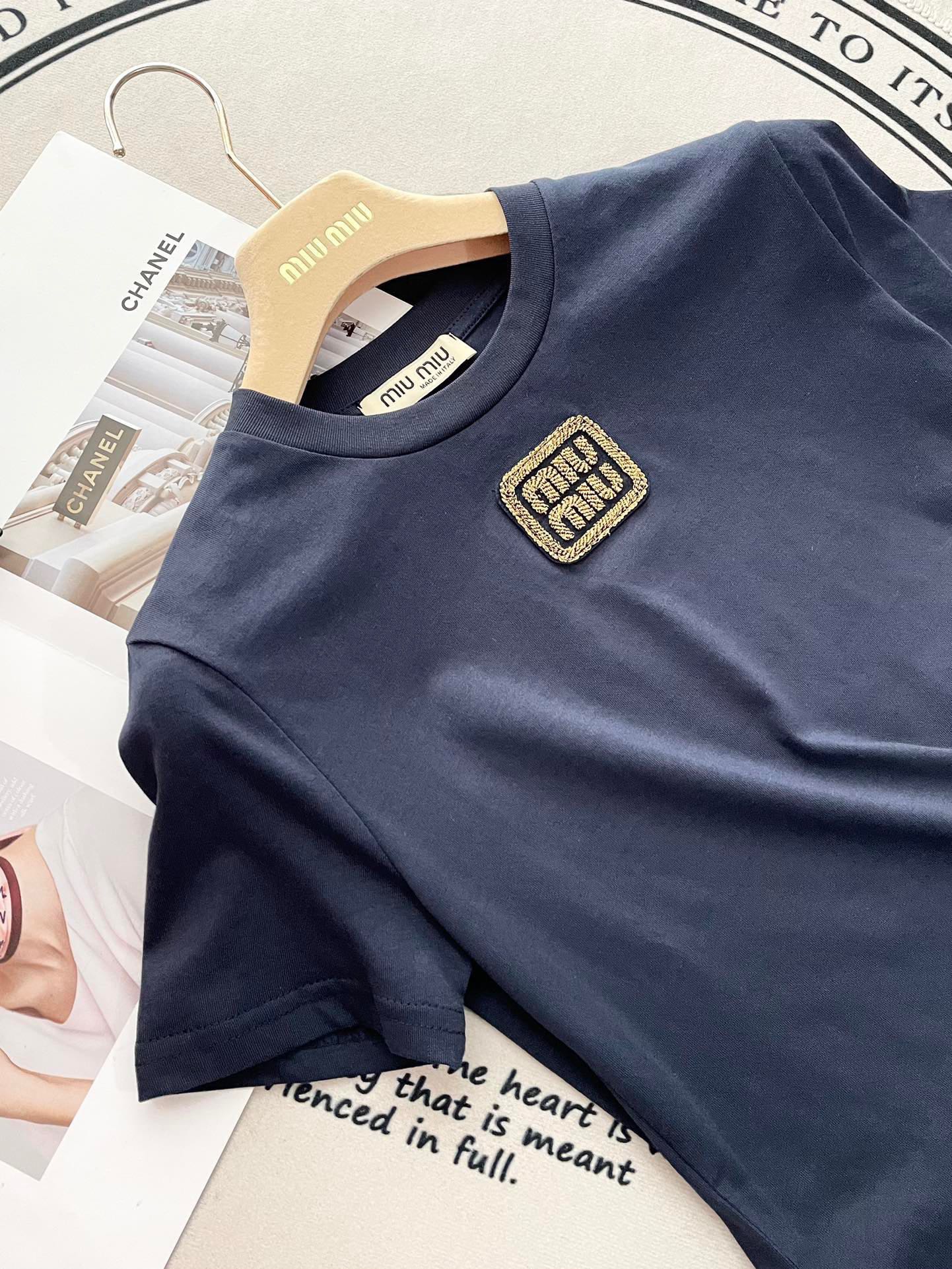 Футболка с коротким вышитым рукавом Miu Miu-2404