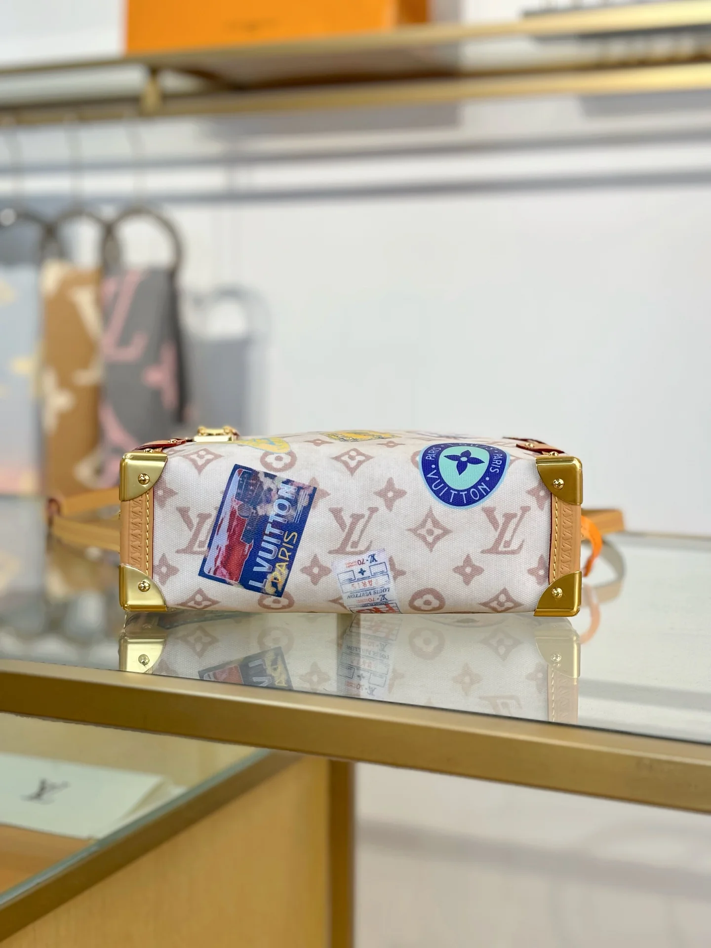 LV-m14606-side-trunk средняя сумка