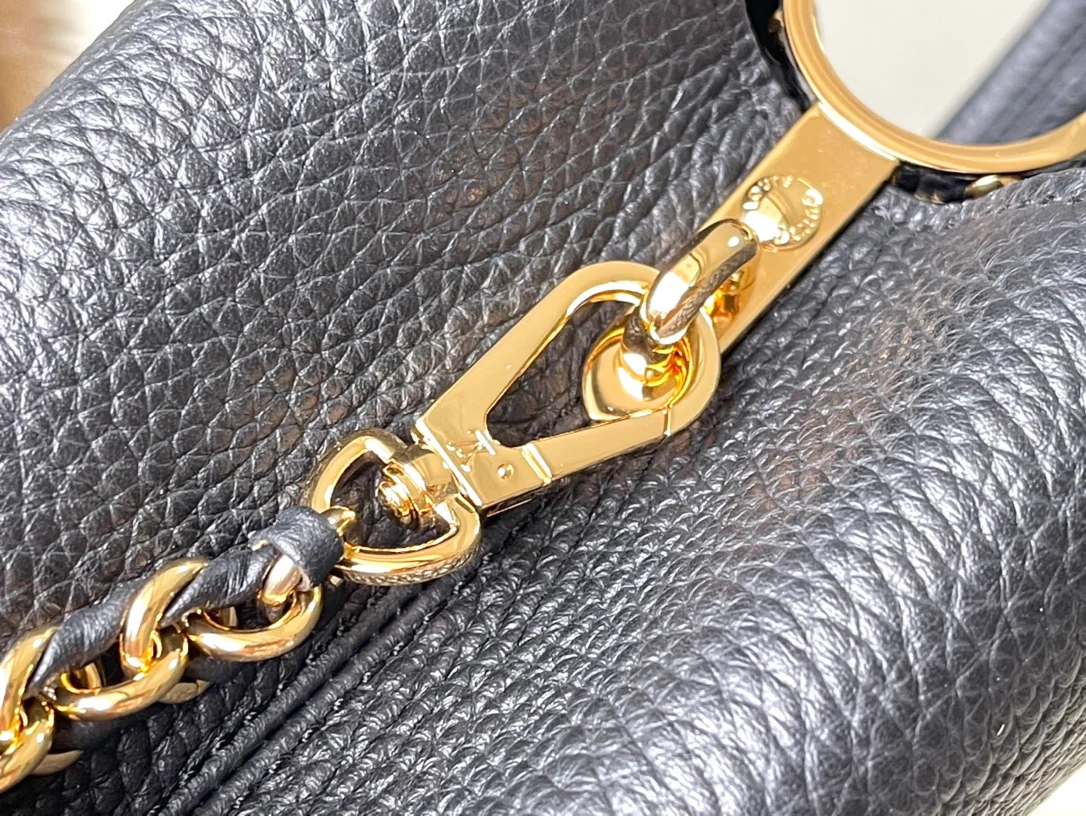 m23083-LV-capucines-bb Маленькая сумочка/сумка через плечо - черная