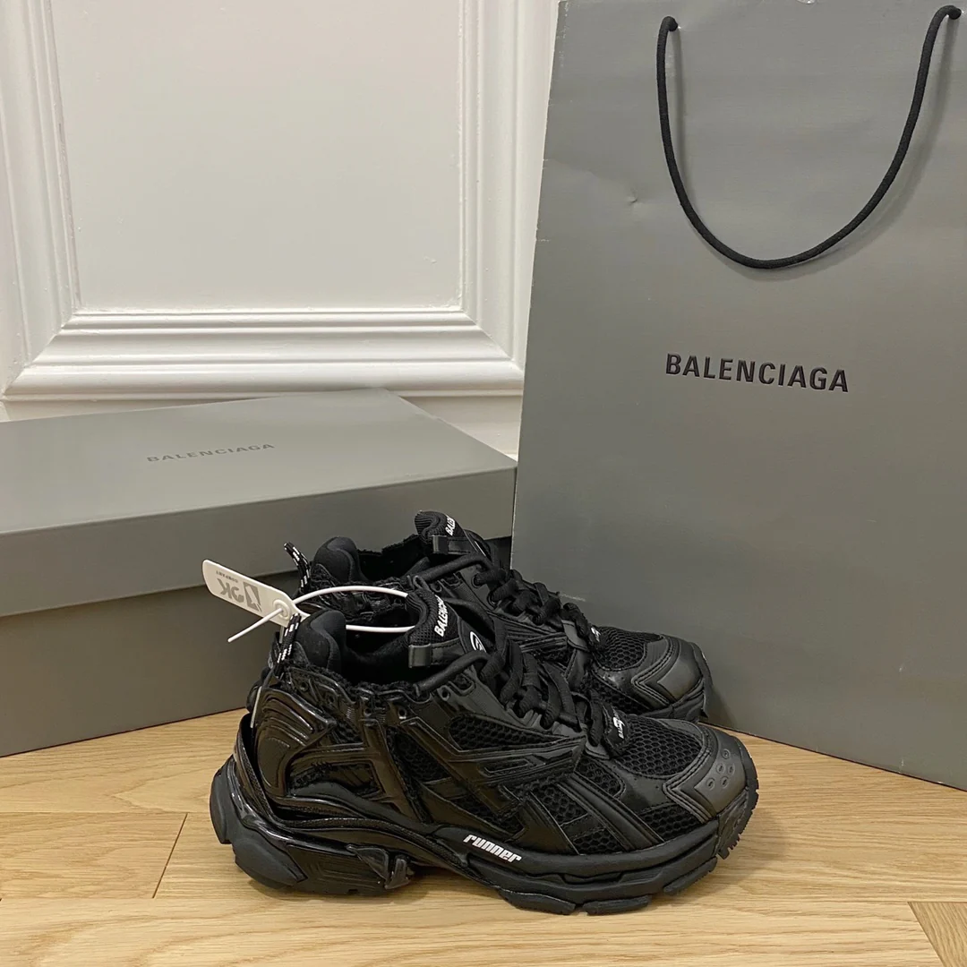 Кроссовки Balenciaga Runner Dad Shoes - черные