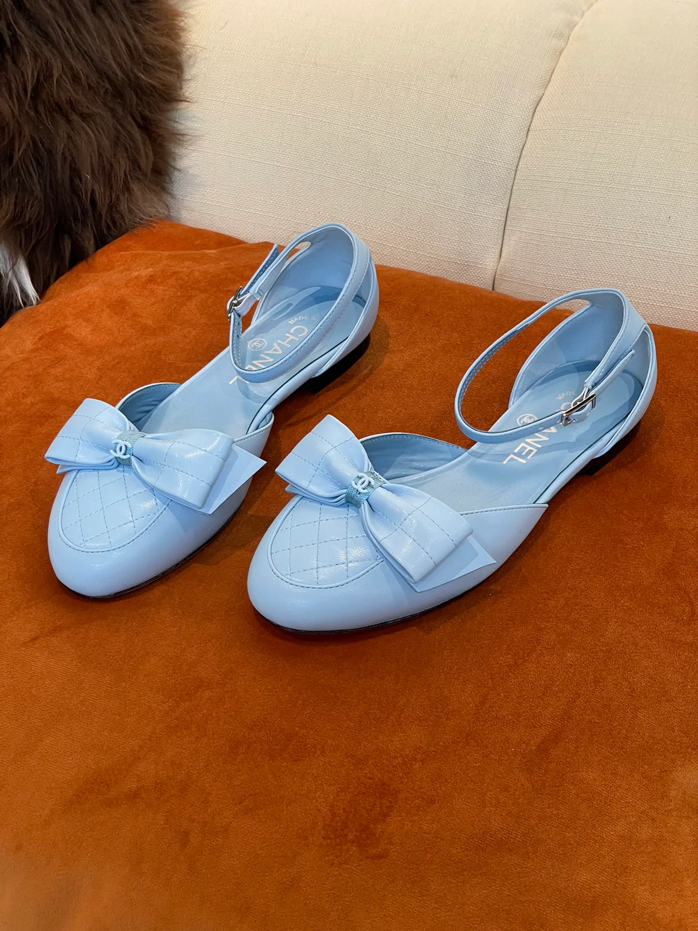 Chanel - клетчатые туфли с закрытым носком