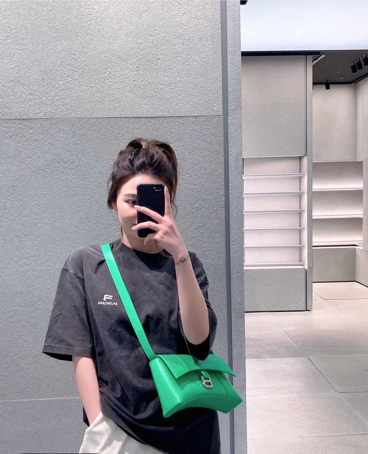 Сумка-кроссбоди Balenciaga Hourglass - 3