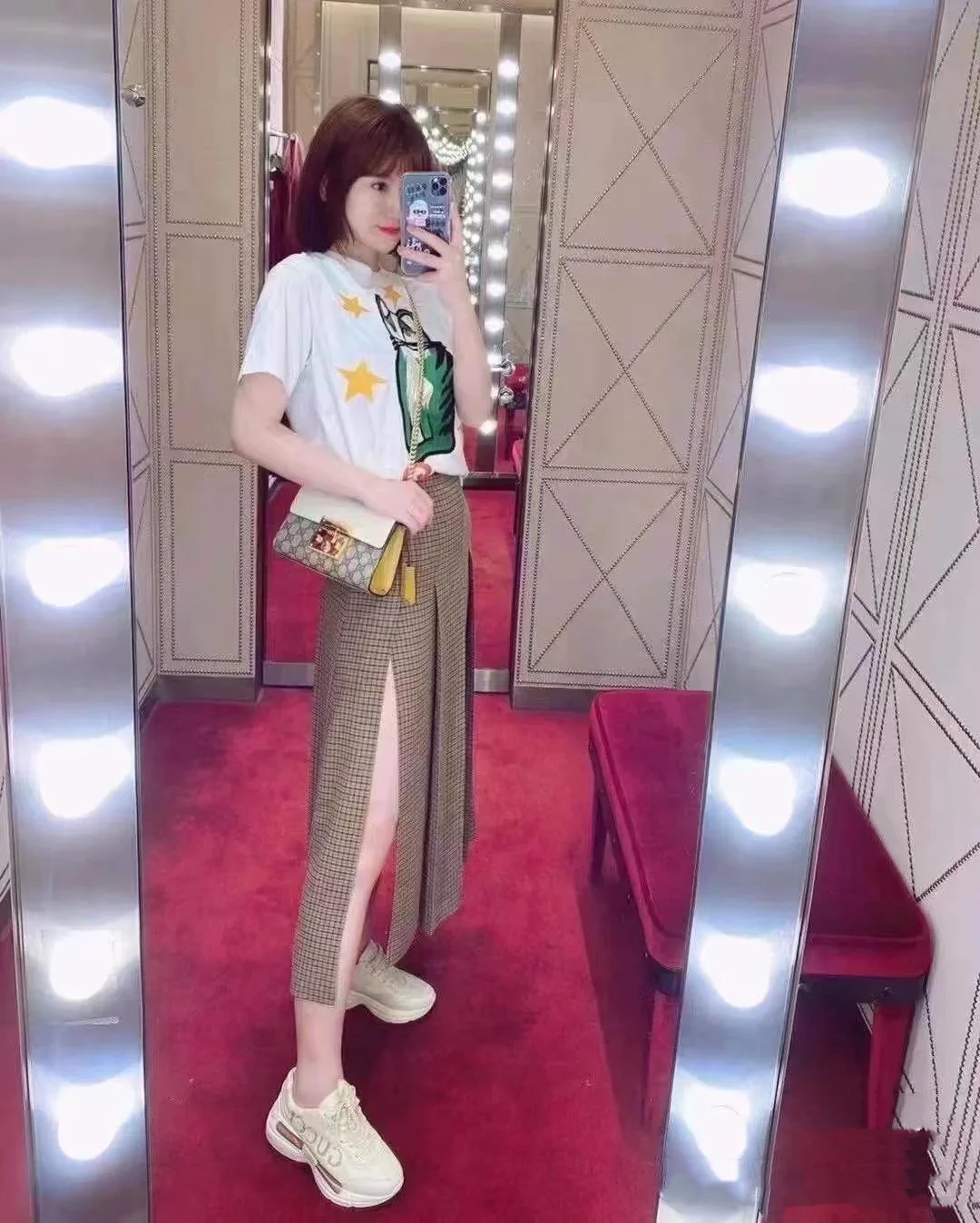 Замок Gucci - тёплый жёлтый