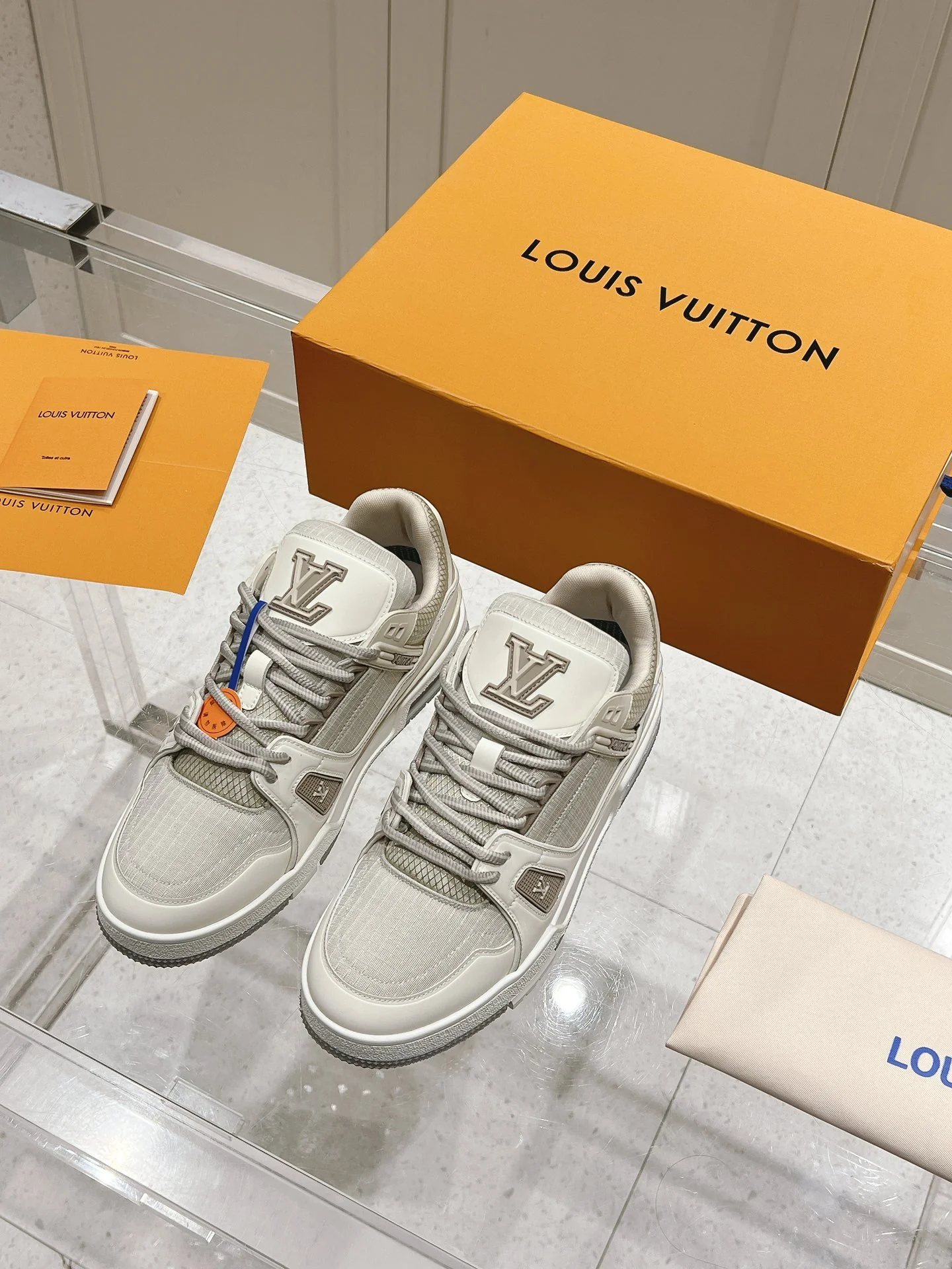 Повседневные туфли LV-2024 - кофейного цвета