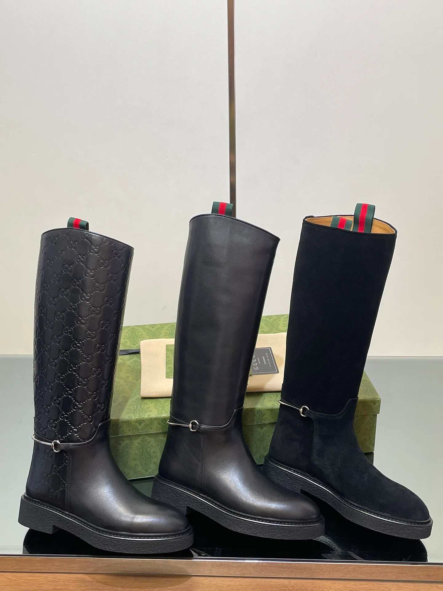 Ботинки Gucci Horsebit 2024 — изображение из коллекции.