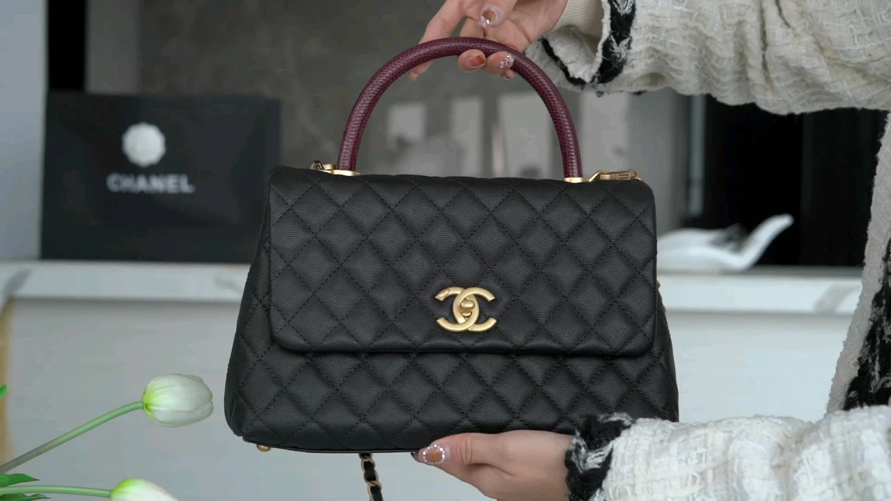 Сумка Chanel Handle 28 - с ручкой из кожи ящерицы - большая, черная