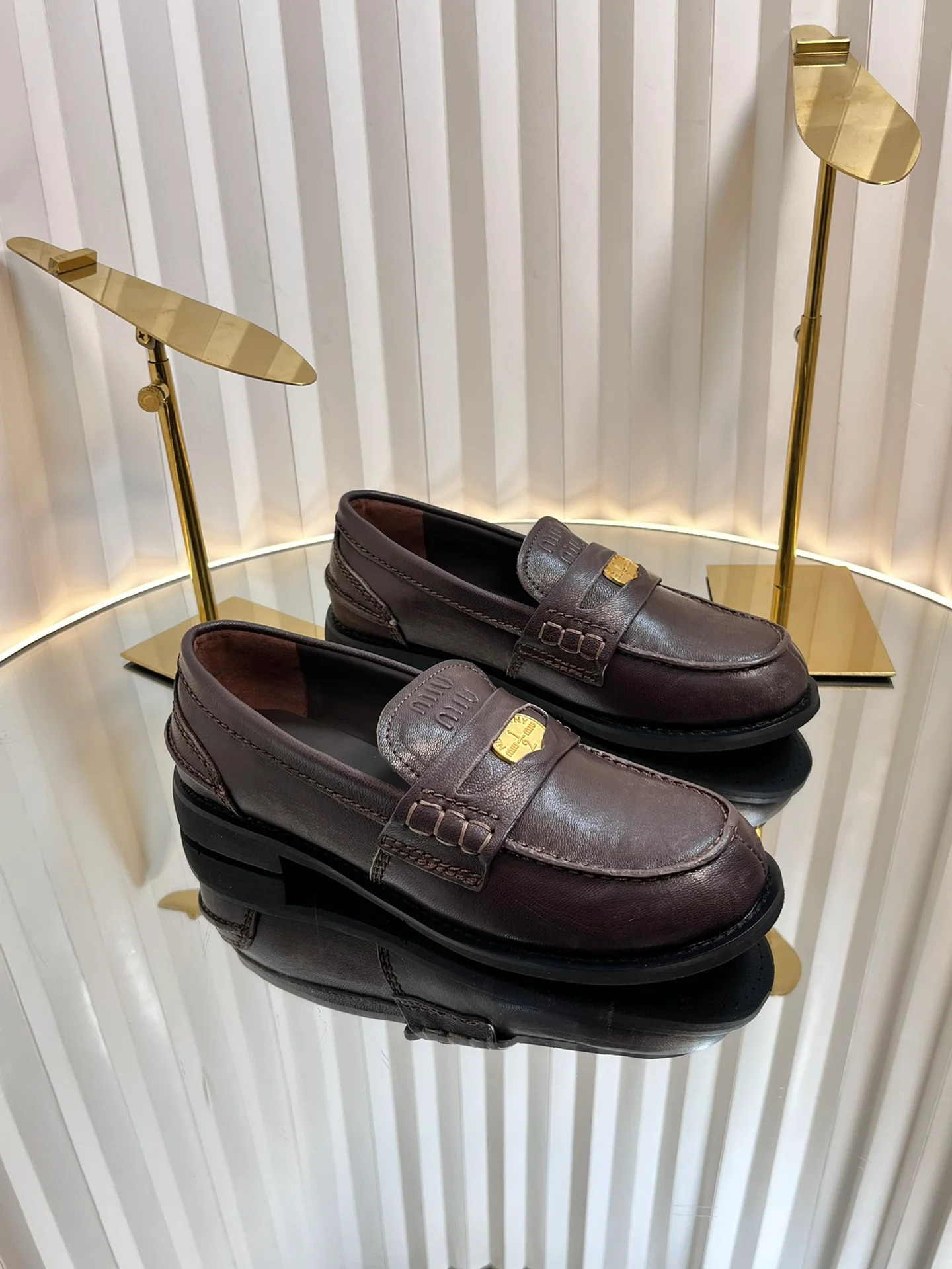 Ретро-лоферы Miu Miu 2024 - темно-коричневые