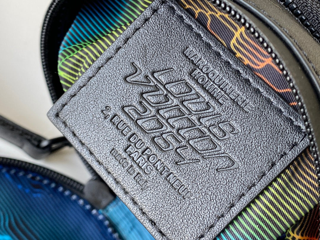 lv-m45604-expandable-polochon-handbag