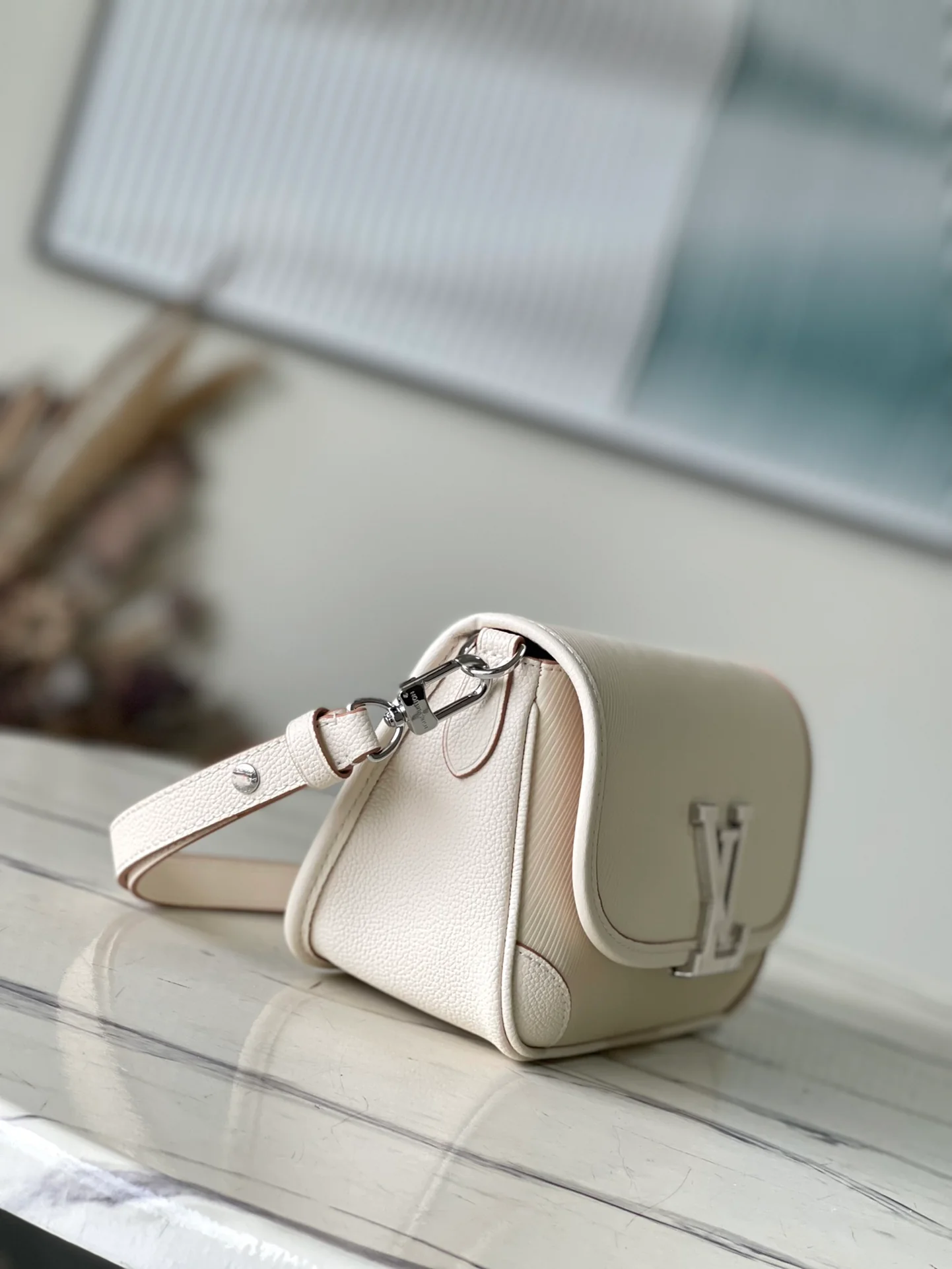 m59459-LV-Grained Epi Leather-Buci Crossbody Bag-Off-White