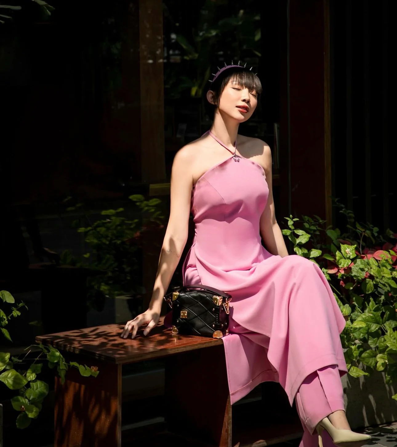 m83080-LV-side-trunk-pm chain bag-black diamond pattern