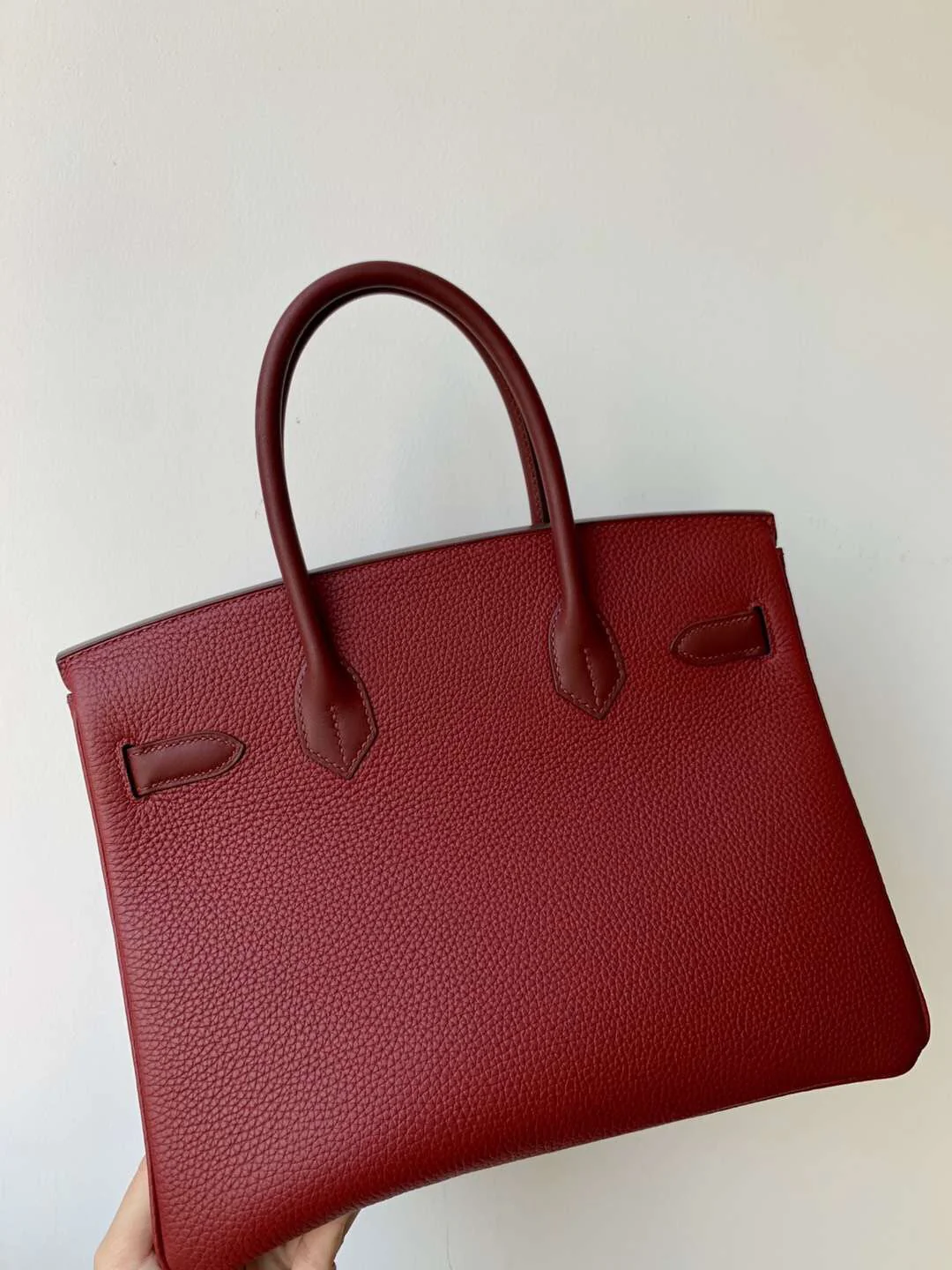 Сумка Hermes Birkin 30 Touch TC Sombrero Rougeh - Hermes Red с золотой пряжкой