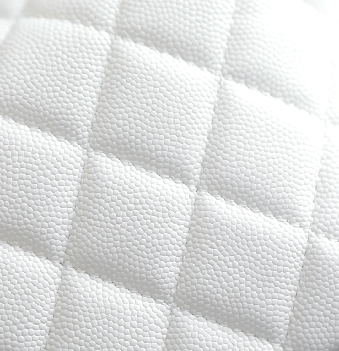 Сумка-ланчбокс Chanel - белая пряжка с бриллиантом