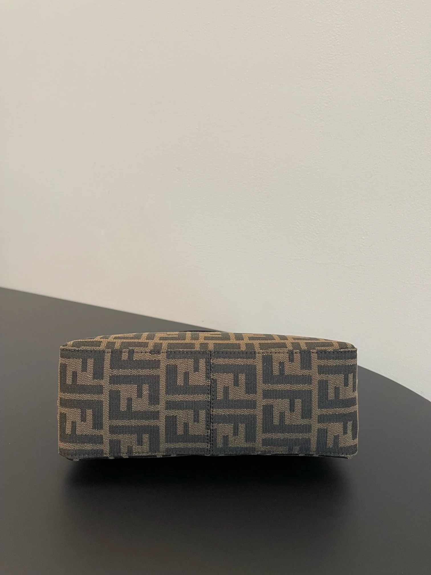 Винтажная сумка Fendi Monogram Canvas Underarm Bag