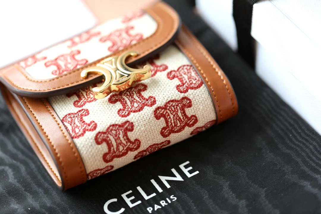 Селин - Маленькая вышивка ?Триумф? - Лисий красный