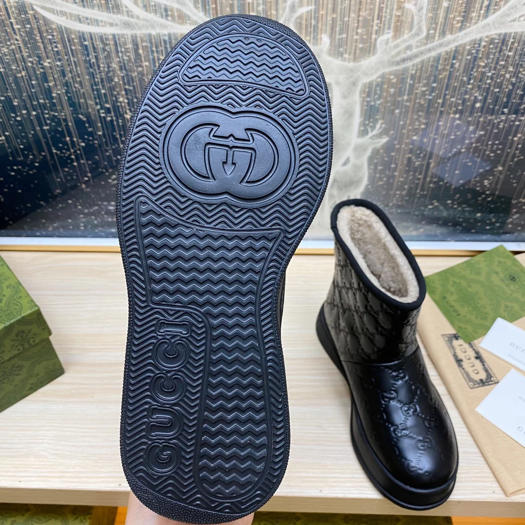 Gucci 2024 - Замшевые сапоги с нубуковым воротником - Черные