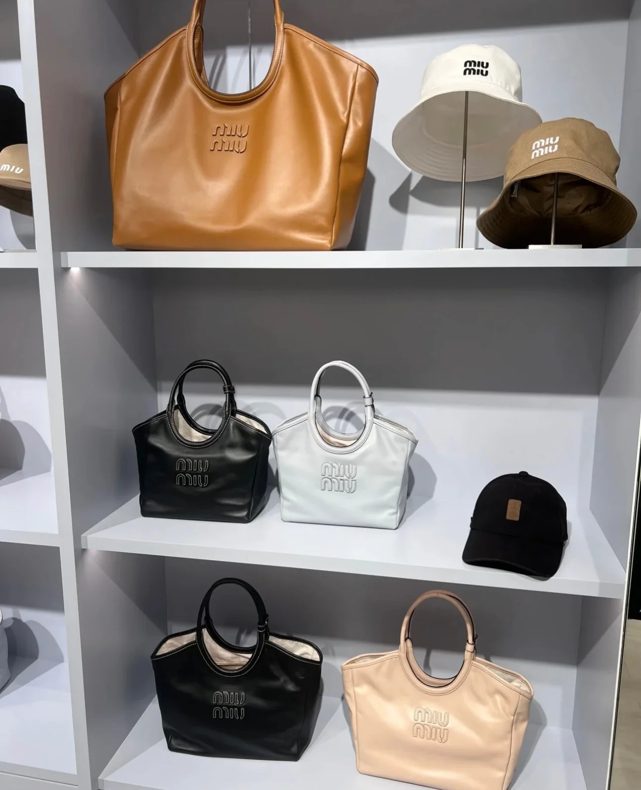 Сумка-тоут Miu Miu Ivy - Body Showcase