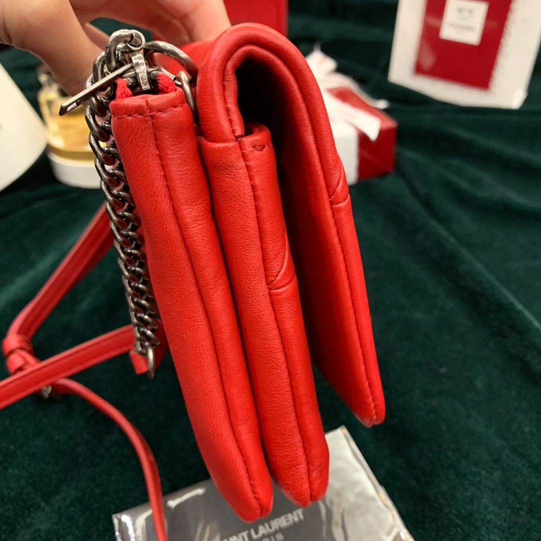 YSL-jamie-chain-wallet