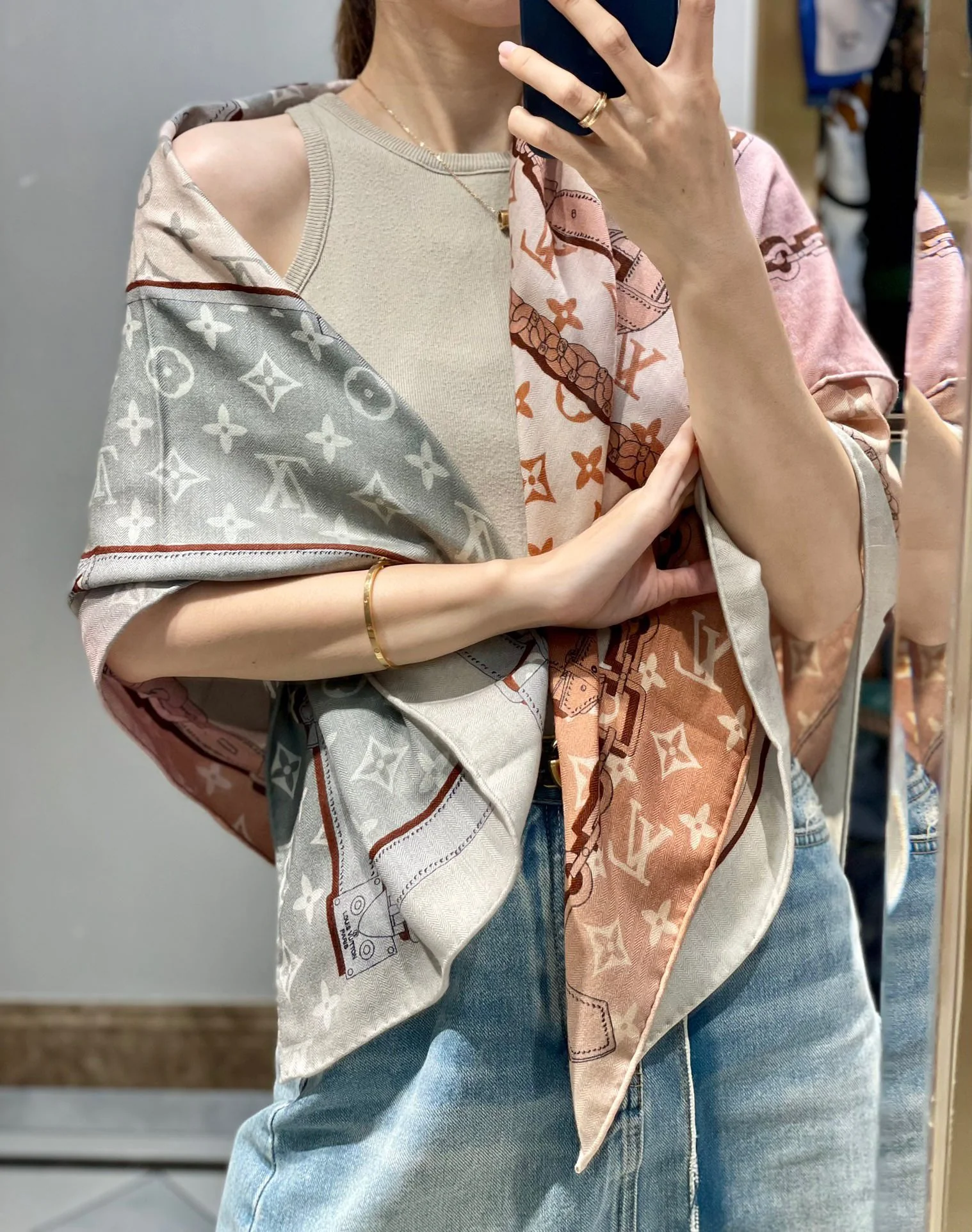 LV - Двусторонний шарф, 110 см - Материал: детский флис