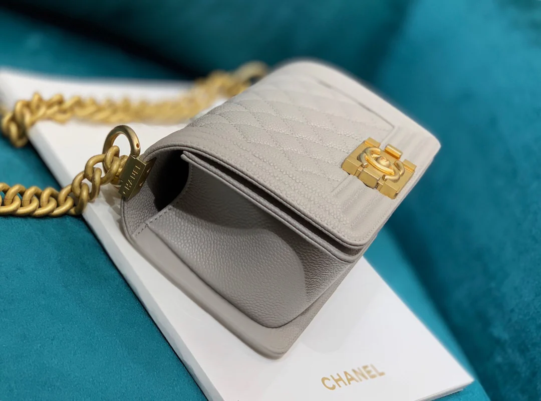 Chanel Boy - 20 см - 45