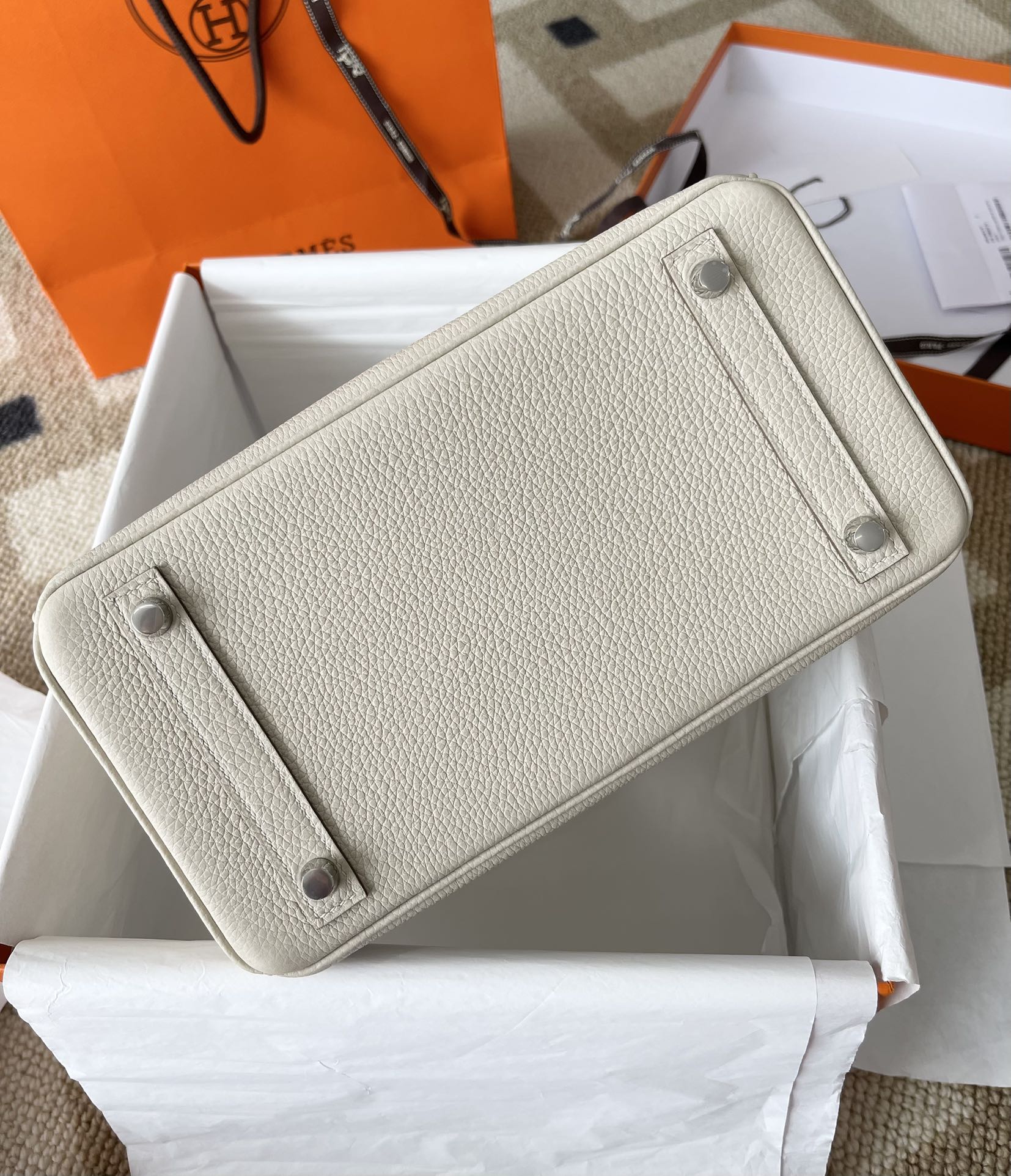 Сумка Hermes Birkin 25 Togo Milkshake White с серебряной пряжкой