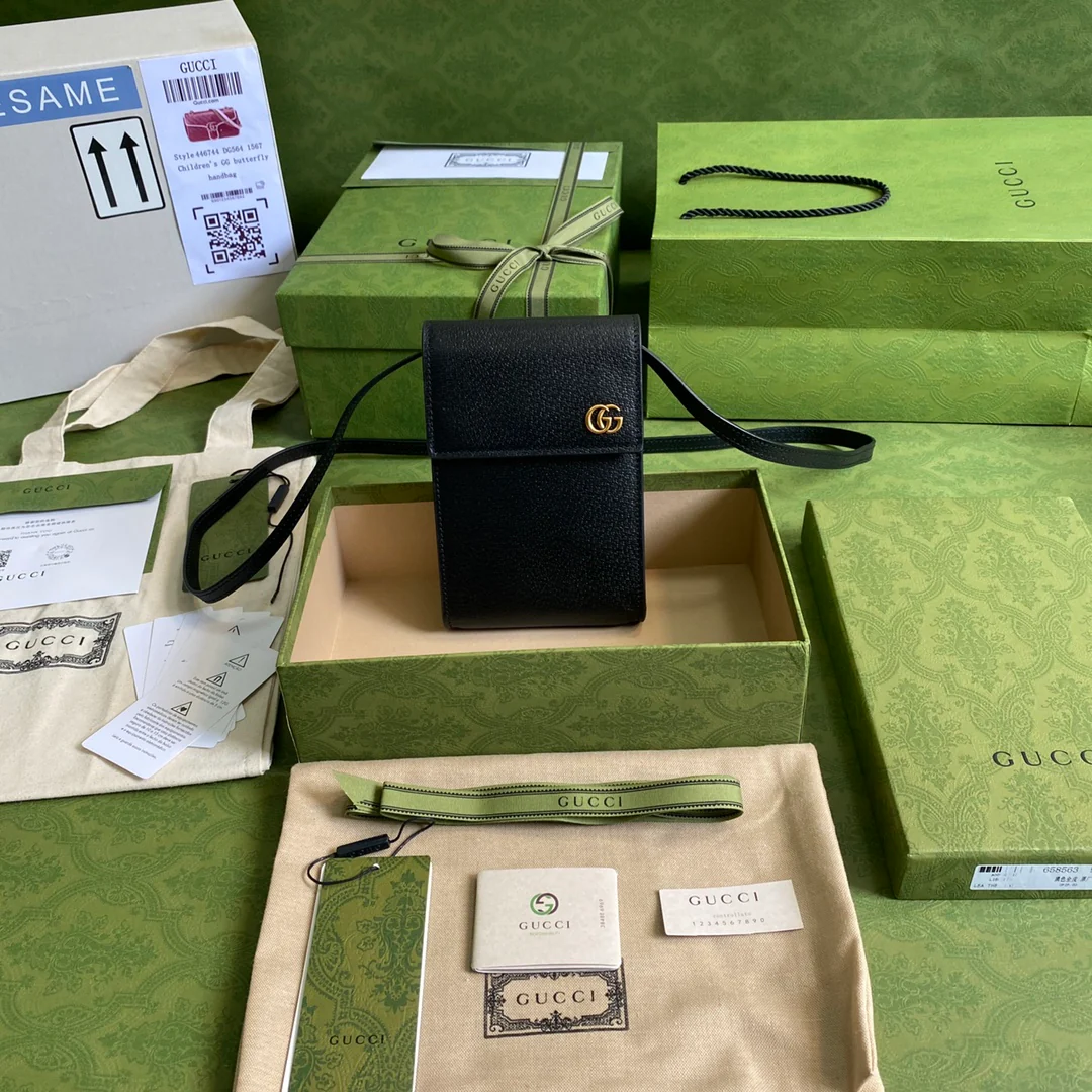 Gucci 手机包
