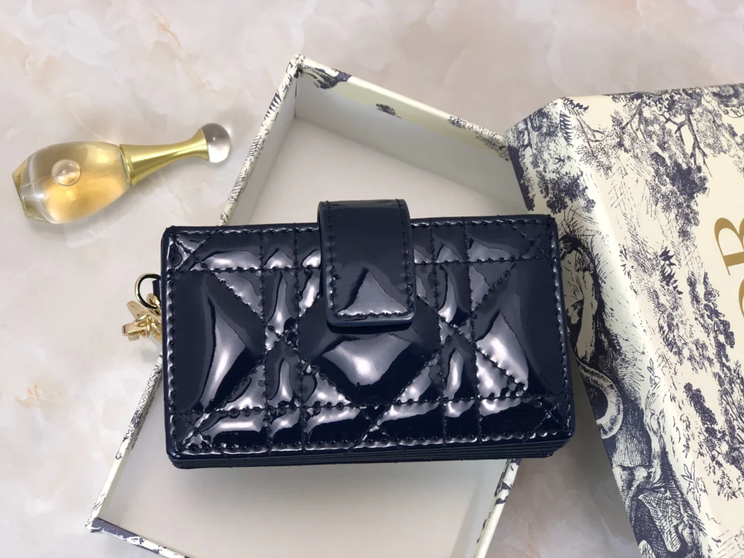 Dior 风琴卡包
