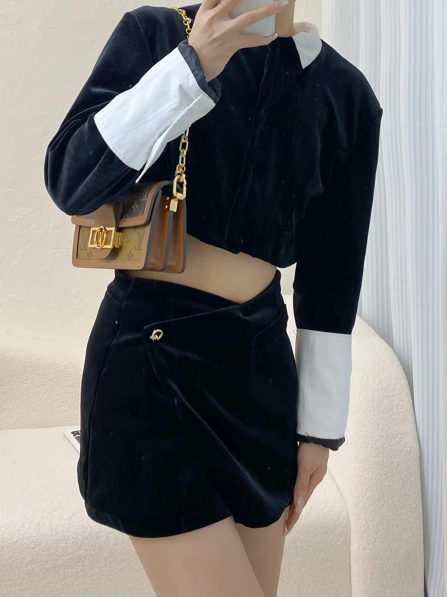 m46757-LV-dauphine-east-west-Shoulder/Crossbody Bag