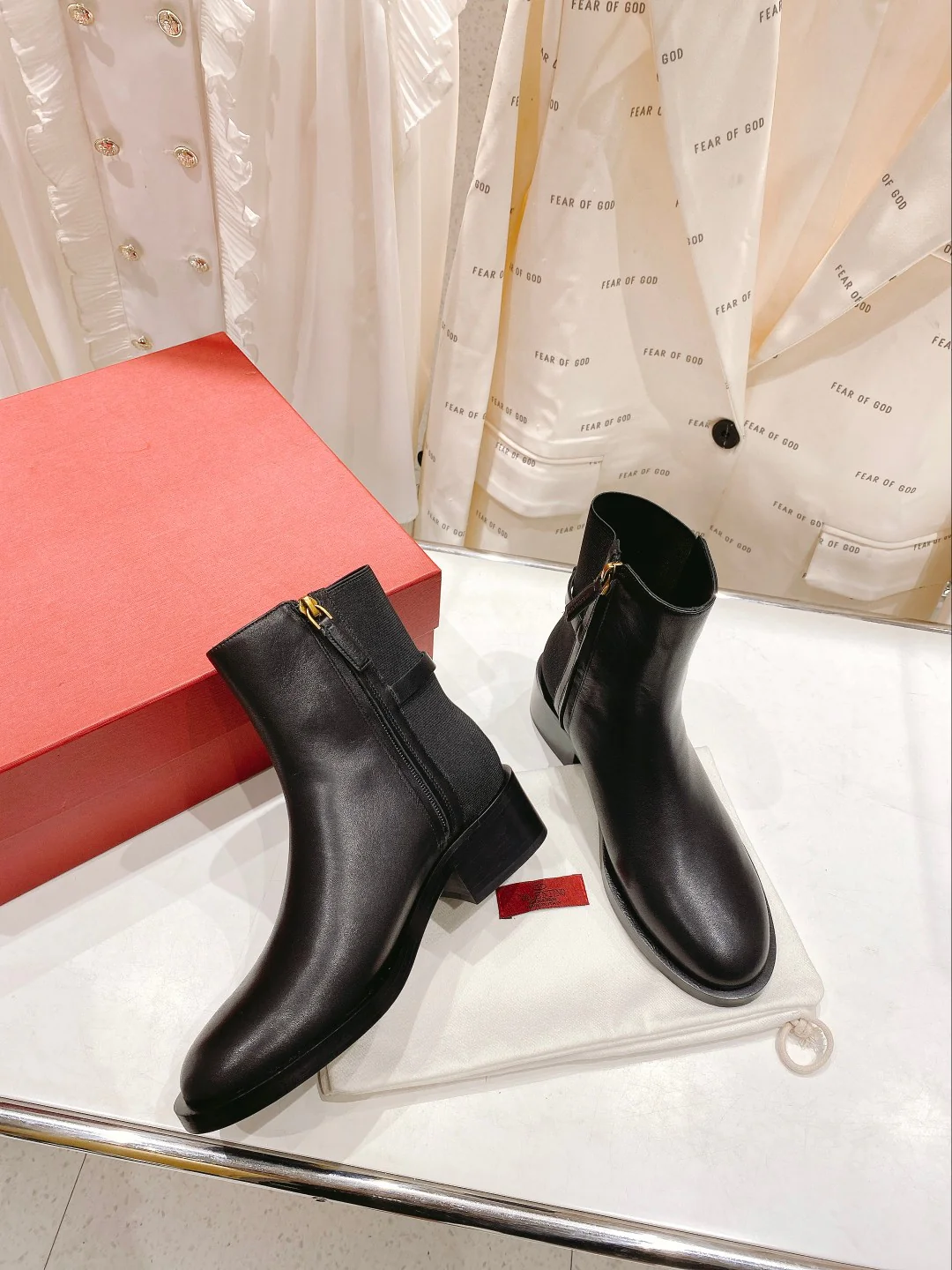 Valentino - Ботильоны на низком каблуке - Черные