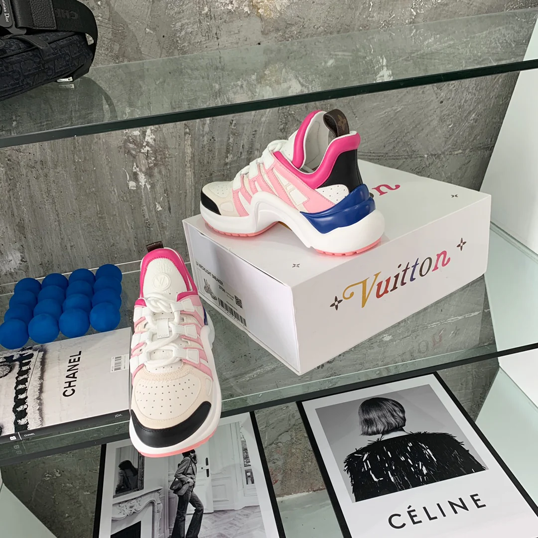 Обувь LV - Массивные кроссовки LV - 11