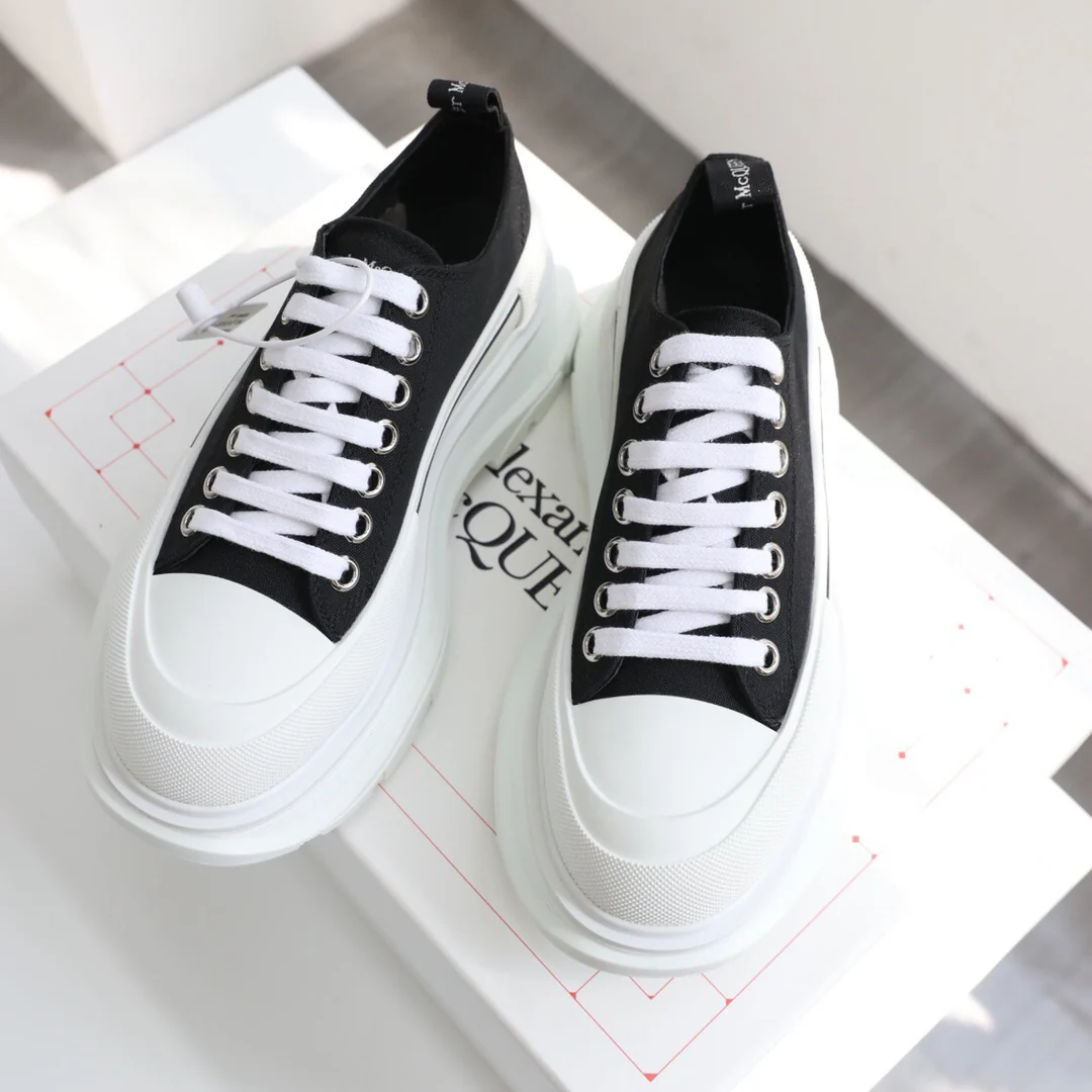 Мужские парусиновые туфли на платформе McQueen, черно-белые