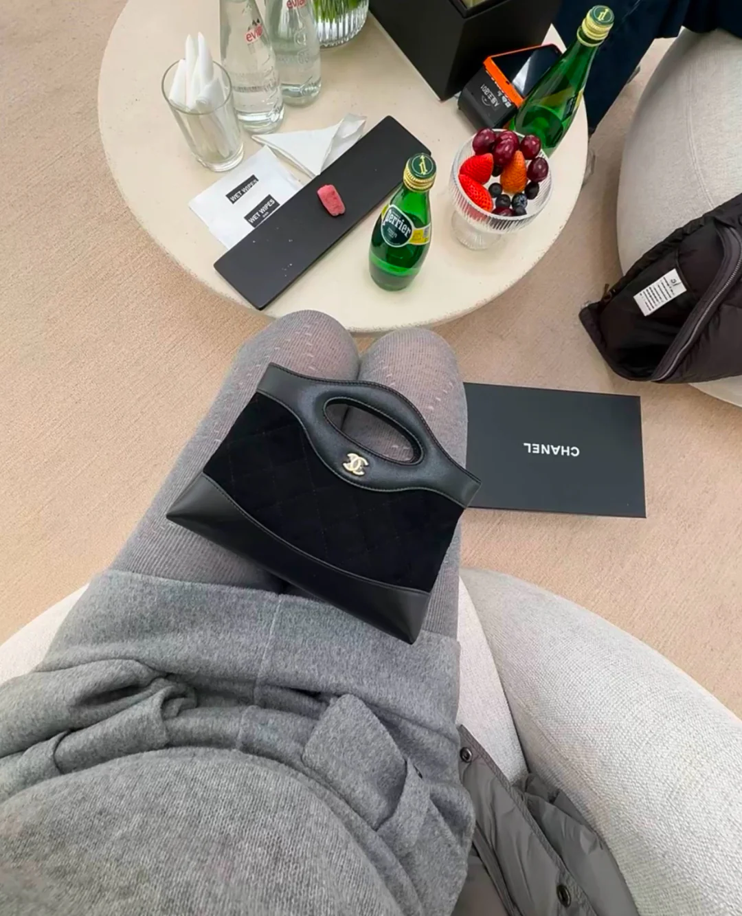 Сумка Chanel 25p nano31, замша, черная.