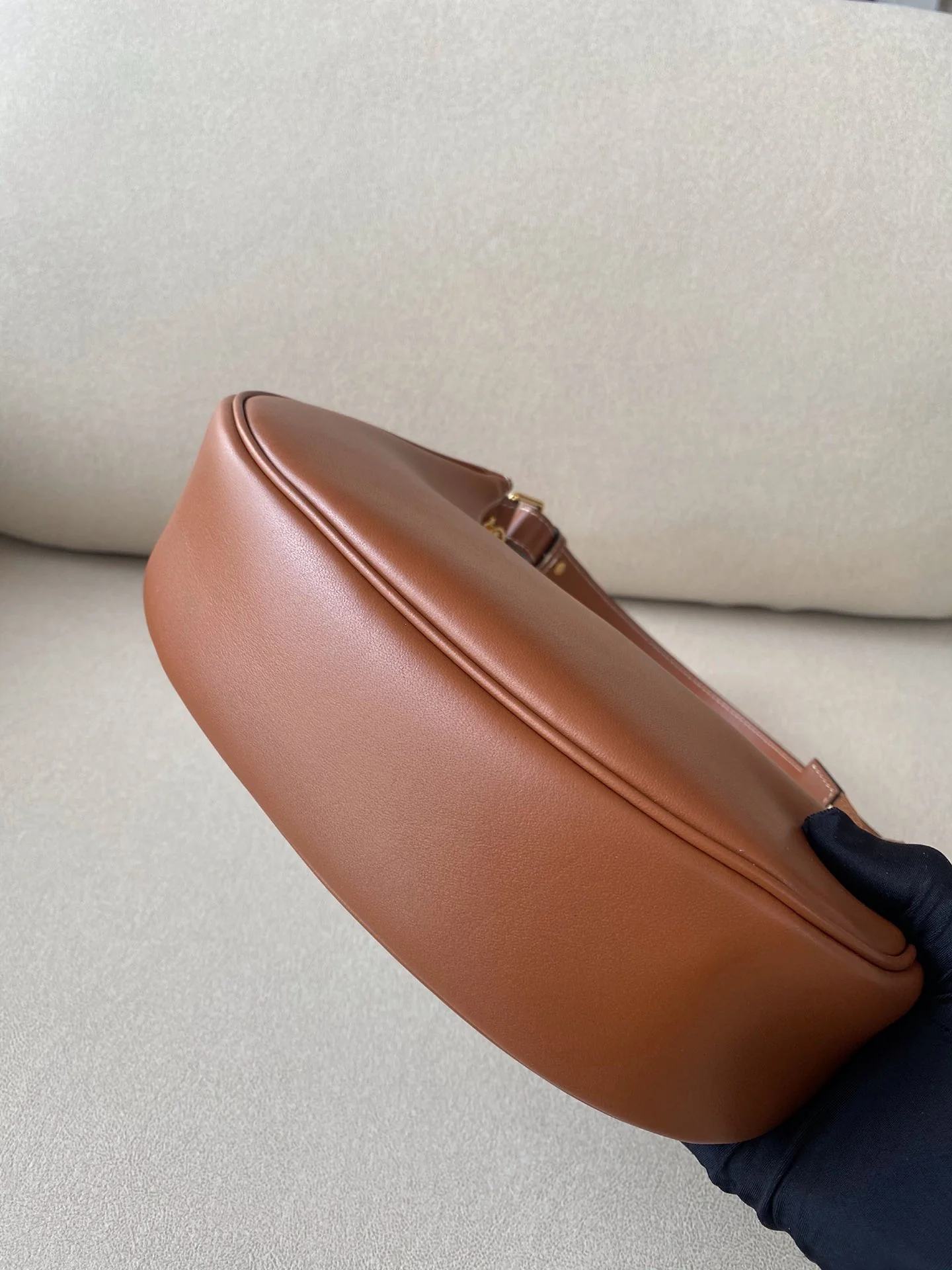 Сумка Celine Ava из гладкой телячьей кожи - 1 шт.