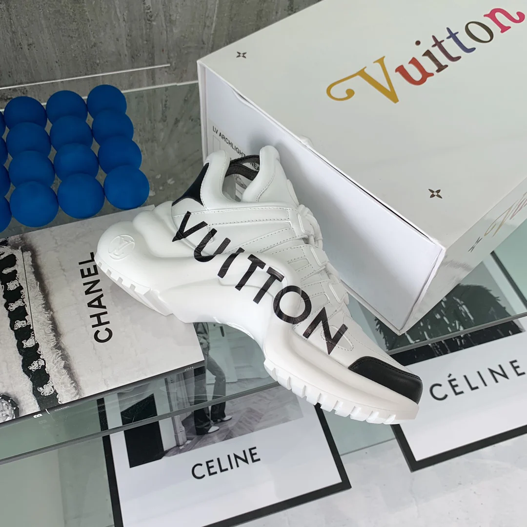 Обувь LV - Массивные кроссовки LV - 23