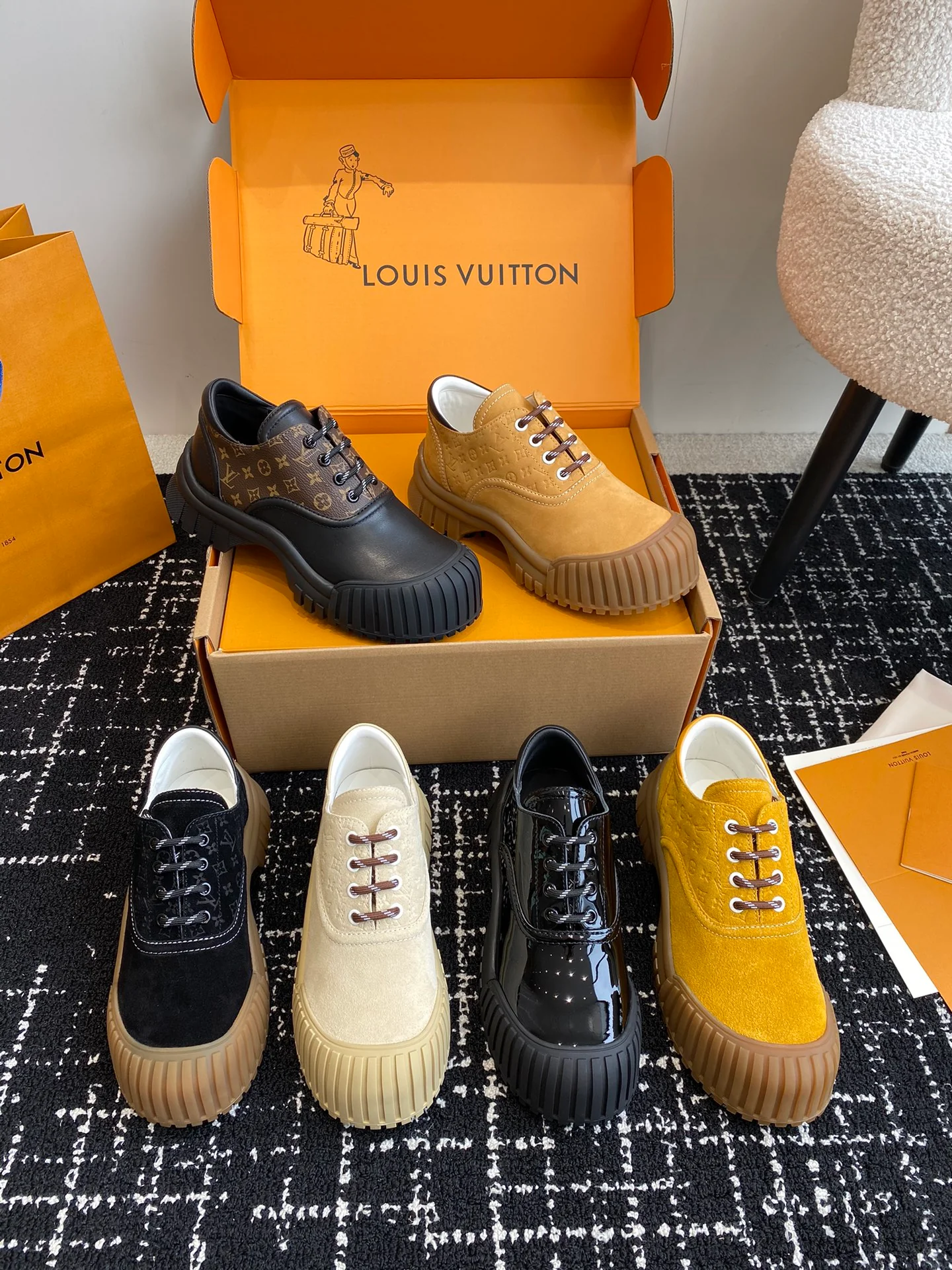 Туфли Мэри Джейн LV-2024 - Изображение из коллекции - 1