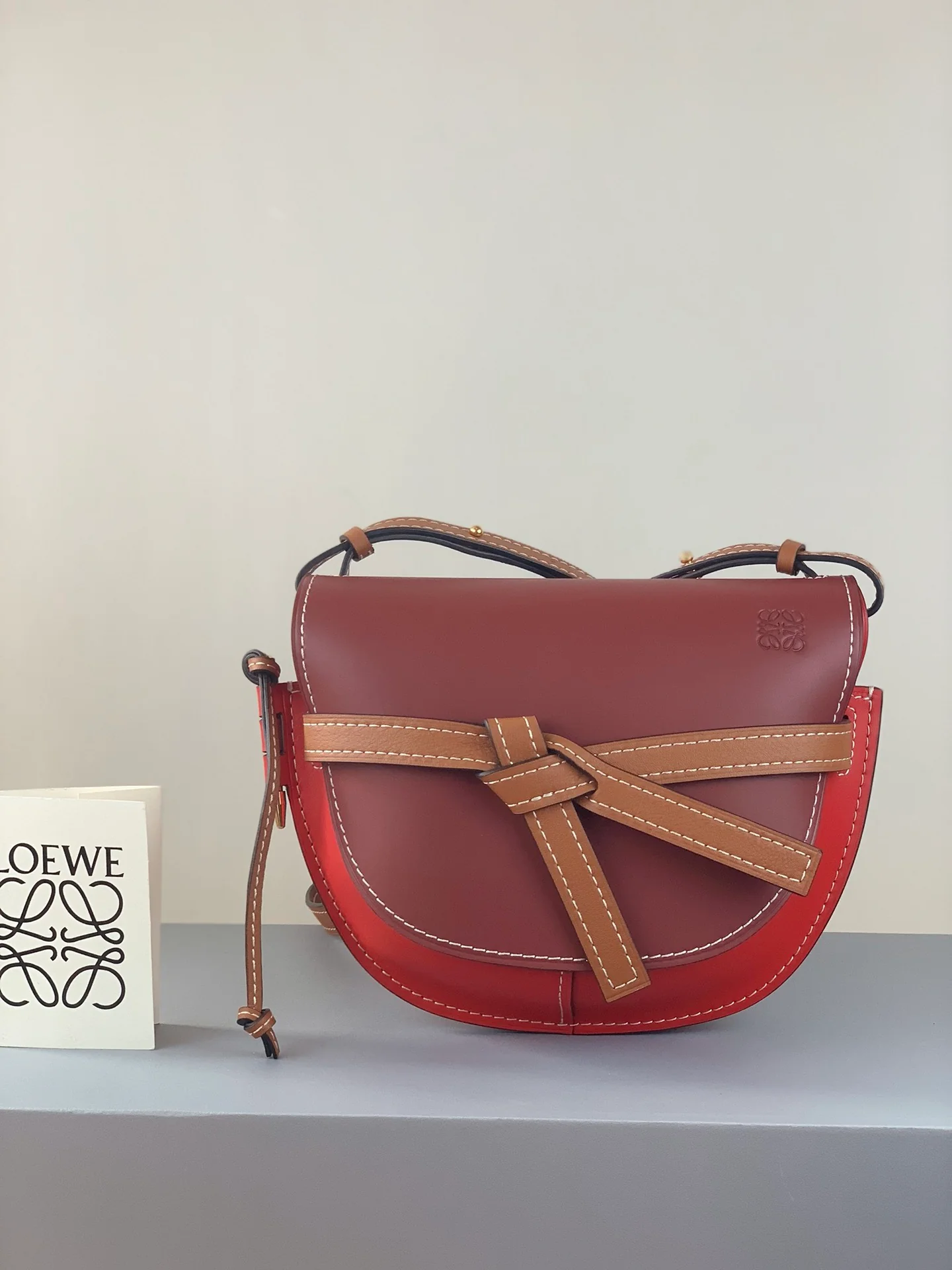 Loewe-gate-small-20x19x11-5-cm-4