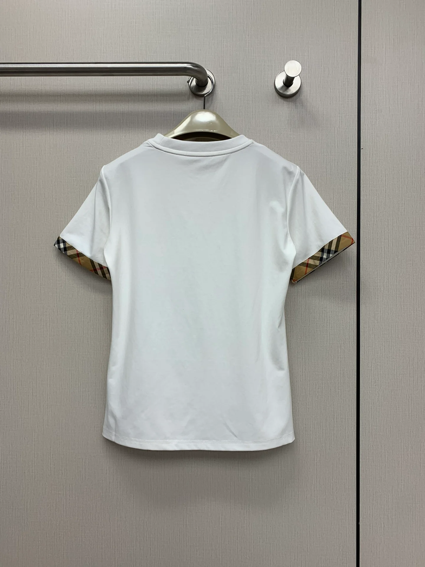 Футболка Burberry 2403 New Classic Check Embroidered Letter Tee - белая