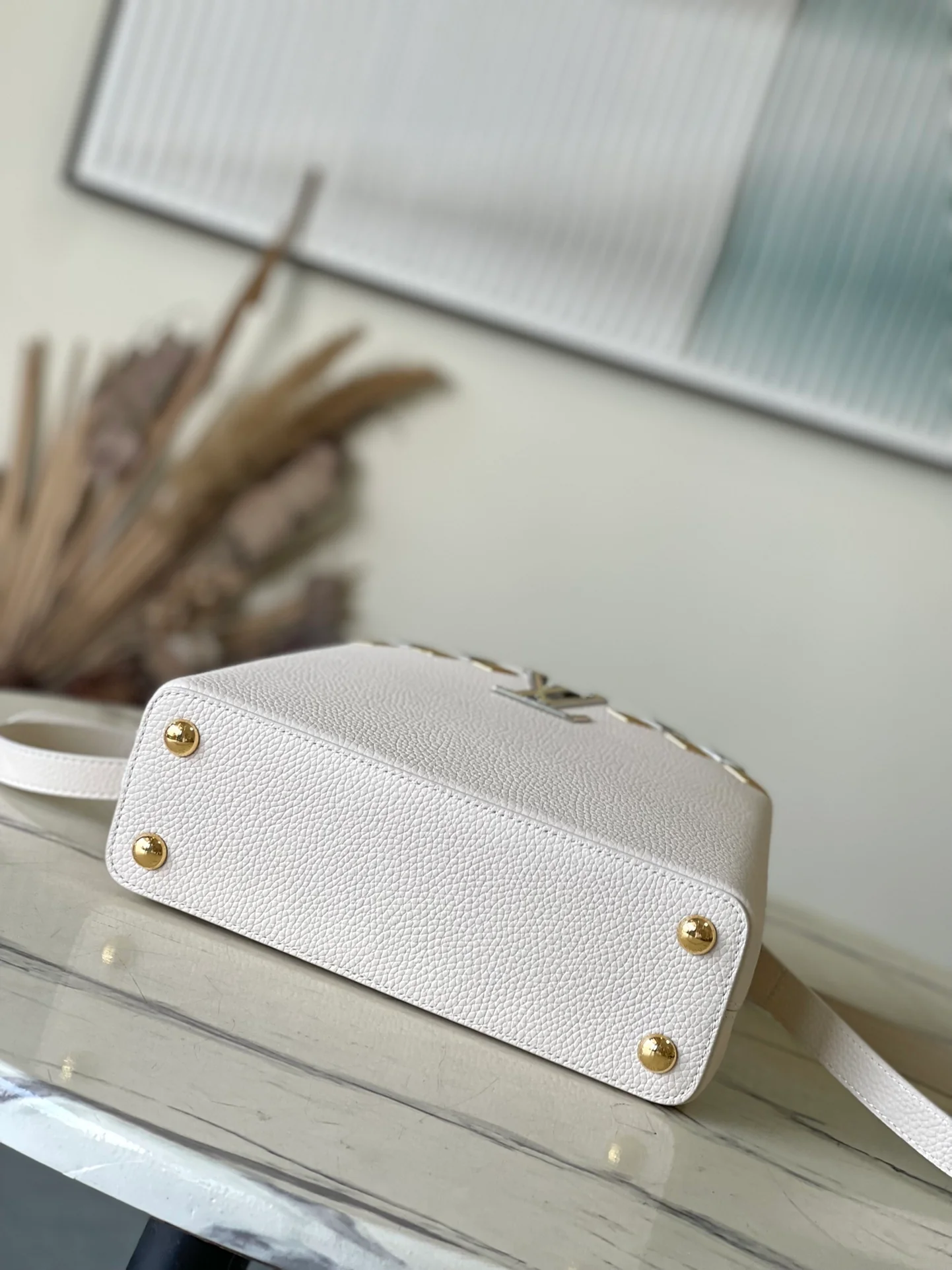 LV-m12751-capucines-small handbag-white