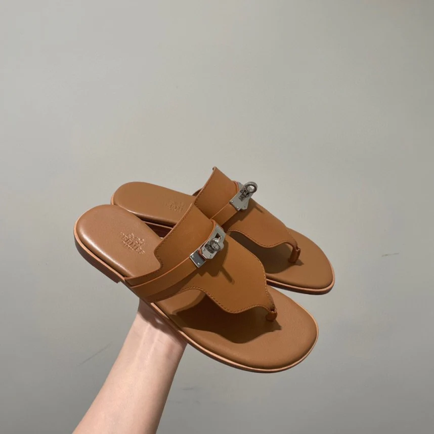 Кожаные тапочки Hermes-kelly