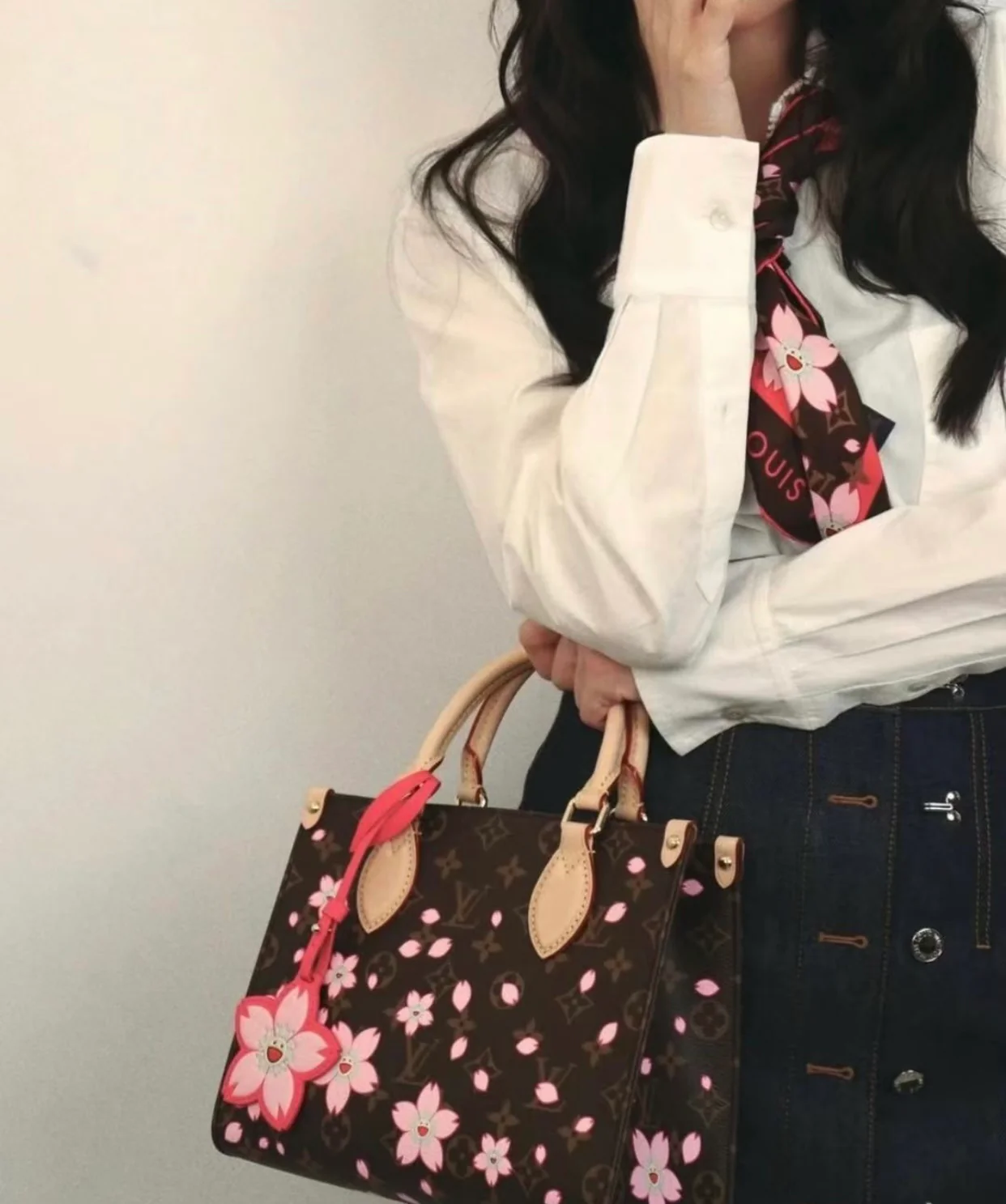 LV-m13269-tm-onthego handbag-small-cherry blossom design